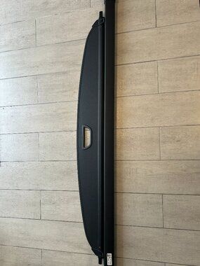 OEM Genuine Mercedes ML GLE Retractable Cargo Cover Black A16681003019051